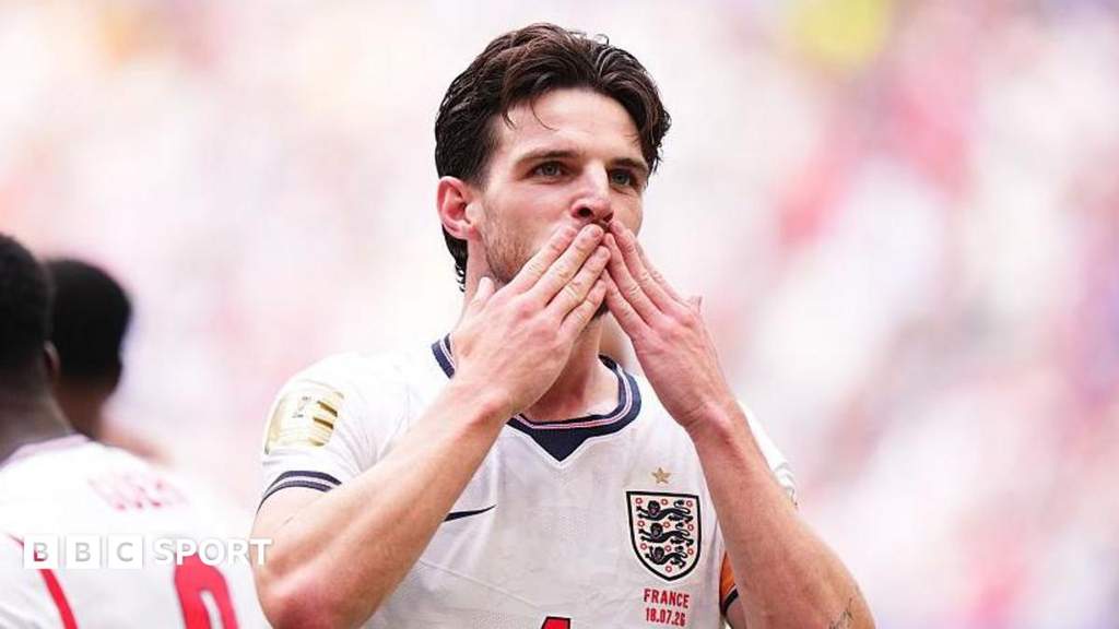 Declan Rice saat membela Timnas Inggris di turnamen internasional