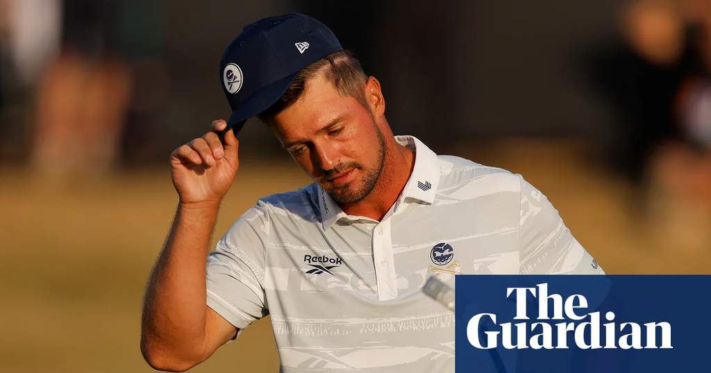 Bryson DeChambeau melepaskan pukulan di Open Championship Royal Birkdale