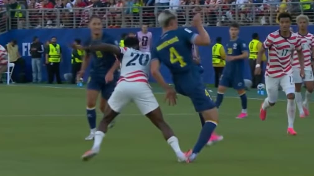 Pelatih Norwegia Kecam Pembatalan Sanksi Folarin Balogun oleh FIFA