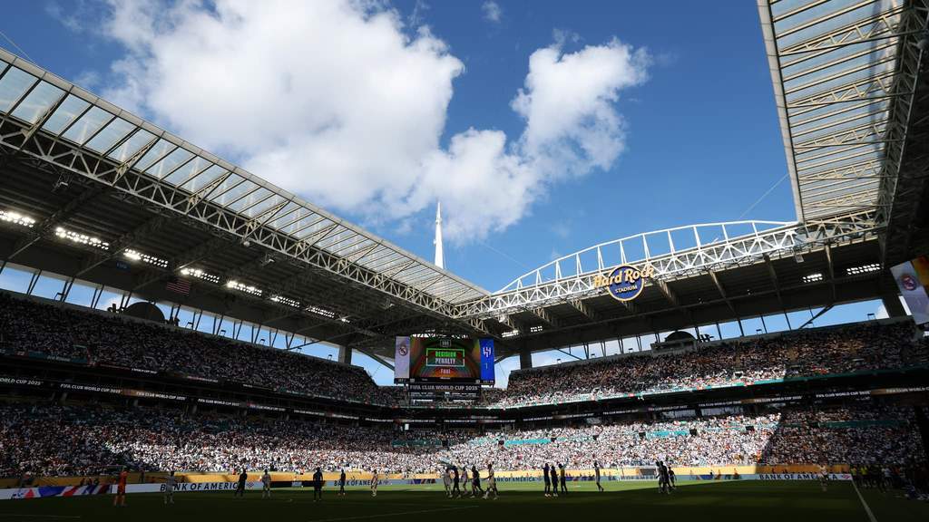 Stadion Hard Rock Stadium Miami tempat laga perempat final Piala Dunia 2026 Norwegia vs Inggris