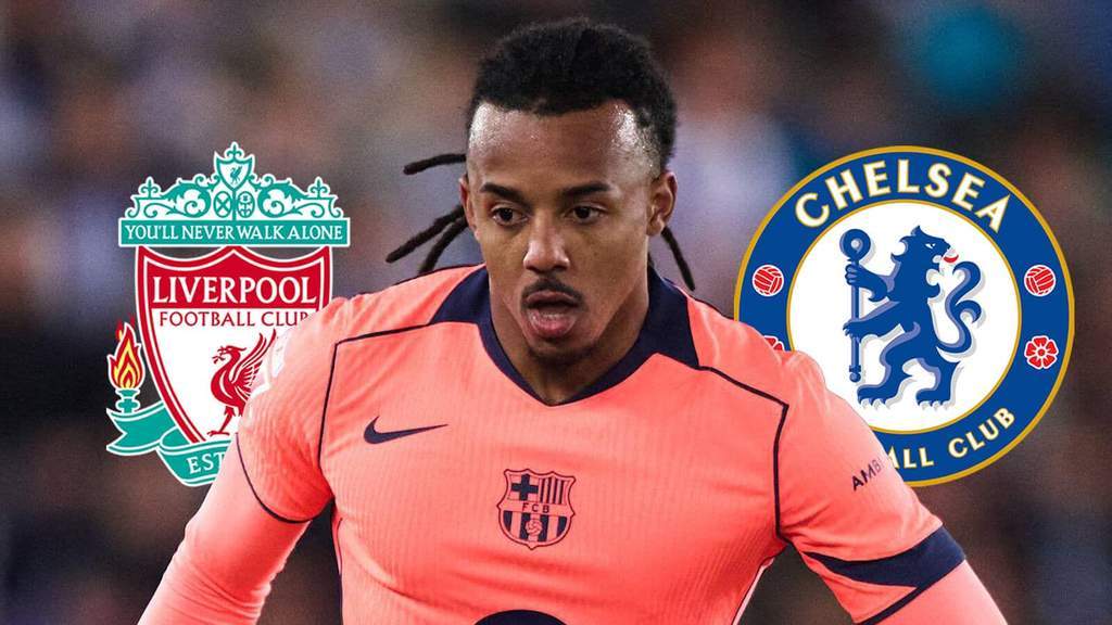 Pemain Barcelona Jules Kounde saat bertanding di lapangan hijau