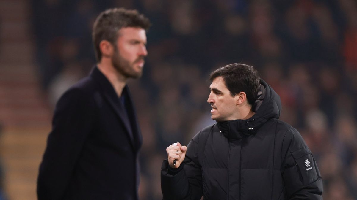 Persaingan transfer antara klub Liverpool dan Manchester United di Premier League