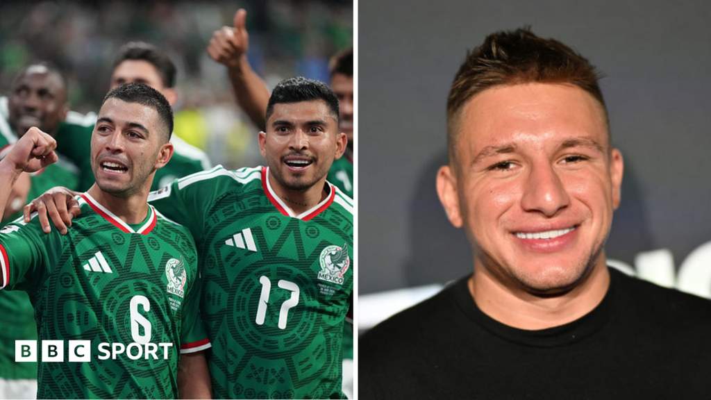 YouTuber Stevewilldoit saat memberikan hadiah jam tangan mewah Rolex kepada skuad timnas Meksiko